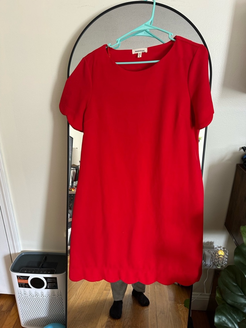 Monteau Bright Red Scalloped Hem Short Sleeve Dress